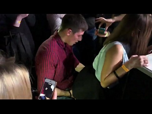 ❤️ Настоящий секс в русском ночном клубе. 18-летняя русская девушка в анал и влагалище трахается в ночном клубе ❤ Качественный секс на сайте eggporncomics.ru